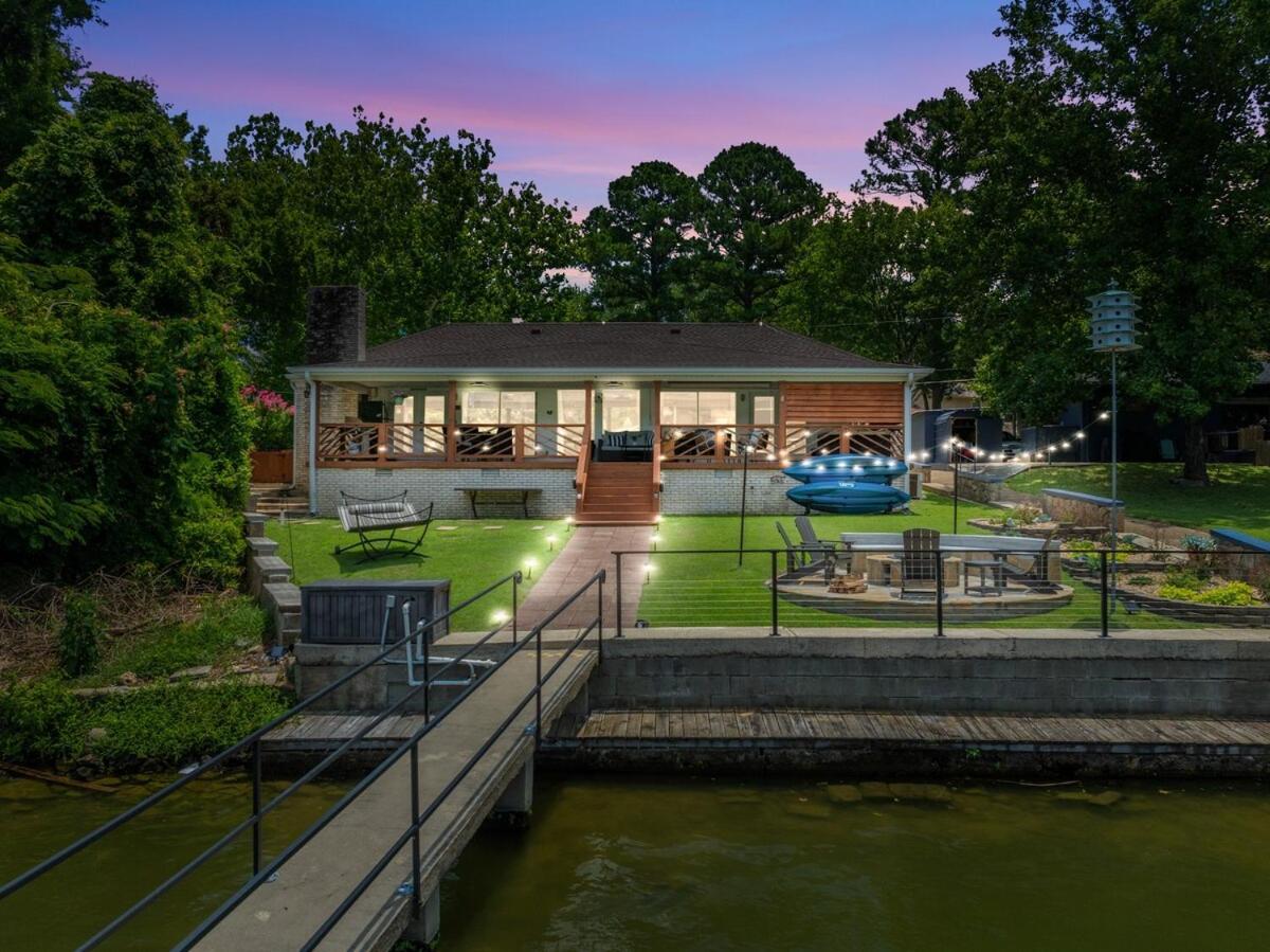 Steps To The Lake, Game Room & More! Sleeps 9 Lake Hamilton Dış mekan fotoğraf